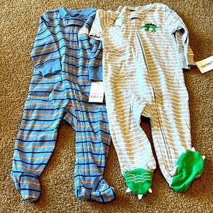 Carter’s Dinosaur Zip up footie pajamas.  6month.  BNWT.